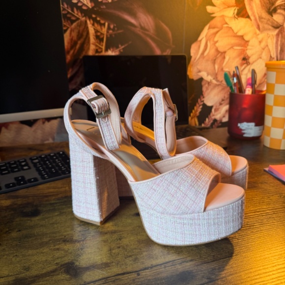 LuLus - Pink Platform Sandals - Picture 3 of 3